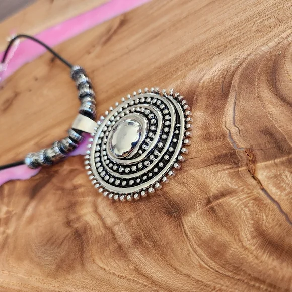 Traditional Beautiful Oxidized Silver Leather  Strap Necklace - Picture 7 of 13